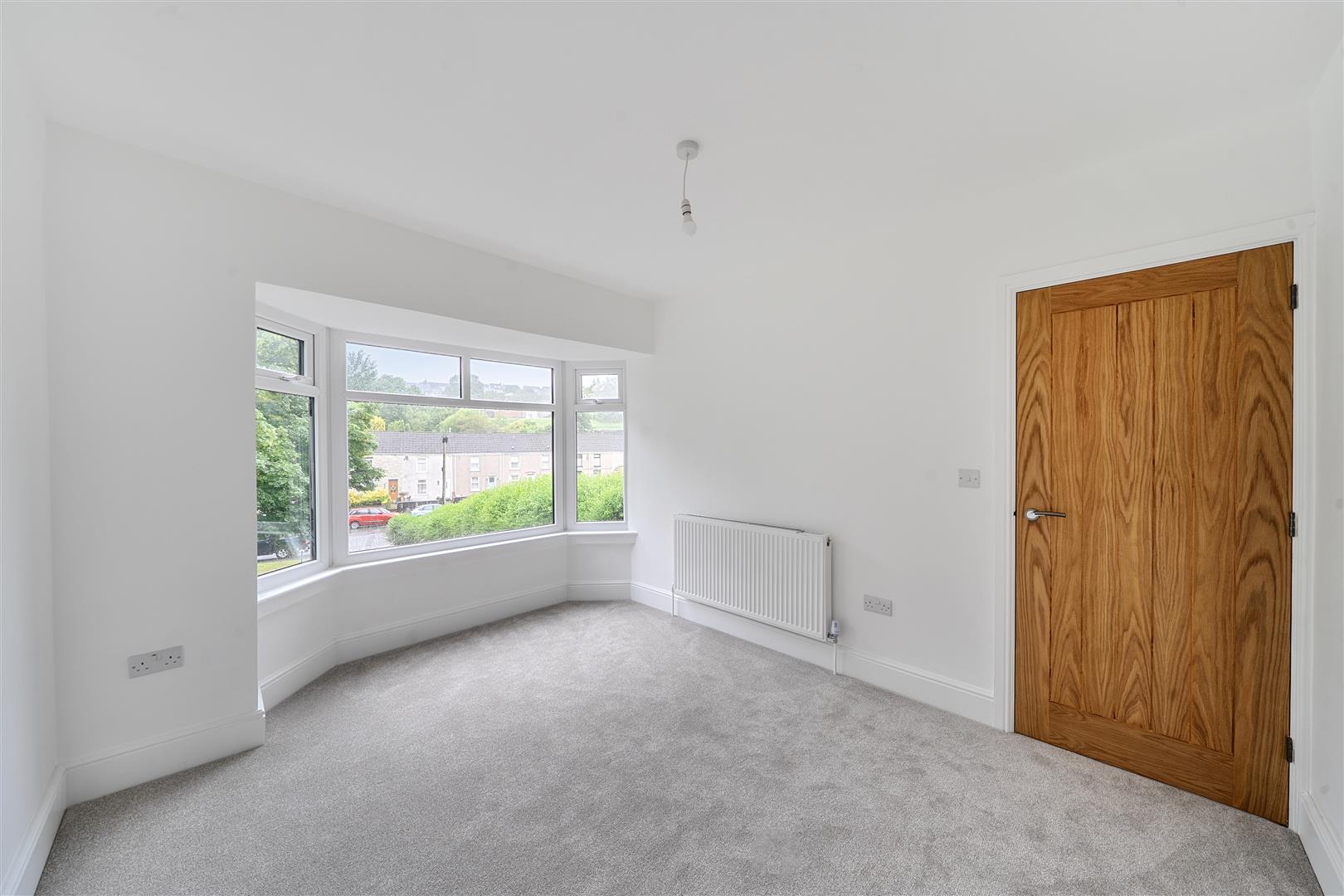 Llangyfelach Road, Treboeth, Swansea, SA5 9EN